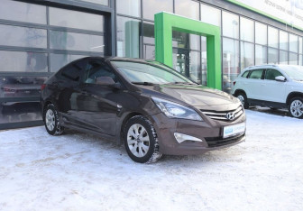 Подержанный автомобиль Hyundai Solaris Sedan 2016 года (7 фото)