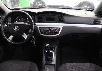 Подержанный автомобиль Lifan Solano 2015 года (14 фото)