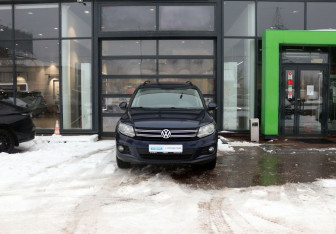 Подержанный автомобиль Volkswagen Tiguan 2013 года (8 фото)