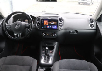 Подержанный автомобиль Volkswagen Tiguan 2013 года (14 фото)