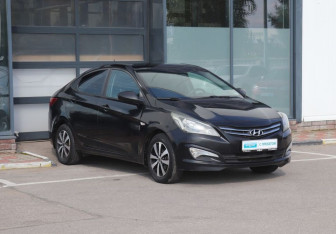 Подержанный автомобиль Hyundai Solaris Sedan 2016 года (8 фото)