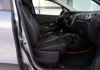 Подержанный автомобиль Renault Kaptur 2021 года (13 фото)