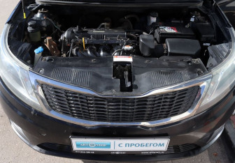 Подержанный автомобиль Kia Rio Sedan 2013 года (10 фото)