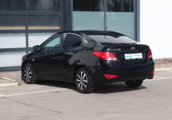 Подержанный автомобиль Hyundai Solaris Sedan 2016 года (4 фото)