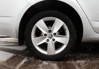 Подержанный автомобиль Skoda Octavia Liftback 2016 года (9 фото)