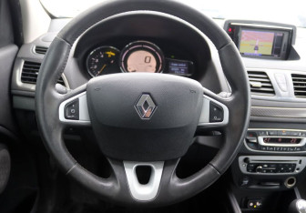 Подержанный автомобиль Renault Megane Wagon 2012 года (16 фото)