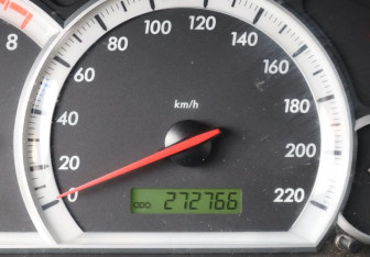 Подержанный автомобиль Chevrolet Captiva 2007 года (16 фото)