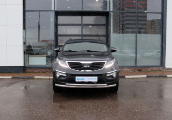 Подержанный автомобиль Kia Sportage 2012 года (8 фото)