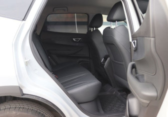 Подержанный автомобиль Chery Tiggo 4 Pro 2025 года (12 фото)