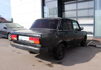 Подержанный автомобиль LADA (ВАЗ) 2107 2010 года (6 фото)