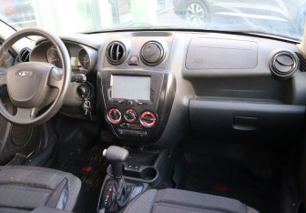 Подержанный автомобиль LADA (ВАЗ) Granta Sedan 2013 года (11 фото)