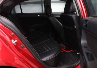 Подержанный автомобиль Mitsubishi Lancer Sedan 2008 года (10 фото)