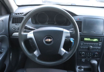 Подержанный автомобиль Chevrolet Epica 2011 года (15 фото)