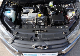 Подержанный автомобиль LADA (ВАЗ) Granta Hatchback 2018 года (10 фото)