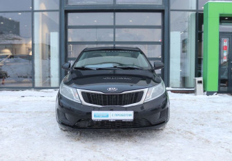 Подержанный автомобиль Kia Rio Sedan 2014 года (8 фото)