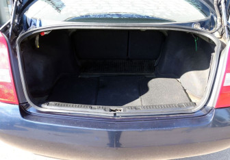 Подержанный автомобиль Nissan Primera Sedan 2005 года (13 фото)