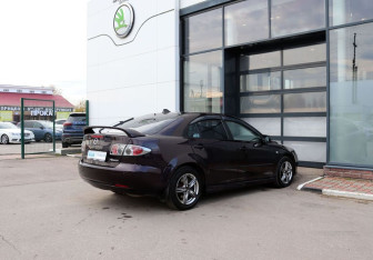 Подержанный автомобиль Mazda 6 Liftback 2007 года (5 фото)