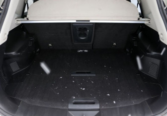 Подержанный автомобиль Nissan X-Trail 2015 года (9 фото)