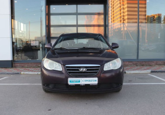 Подержанный автомобиль Hyundai Elantra Sedan 2008 года (8 фото)