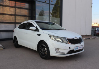 Подержанный автомобиль Kia Rio Sedan 2013 года (7 фото)