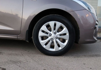 Подержанный автомобиль Kia Rio Sedan 2018 года (9 фото)