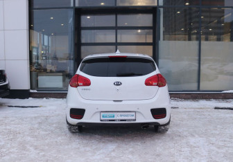 Подержанный автомобиль Kia Ceed Hatchback 2018 года (4 фото)