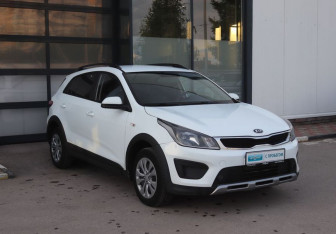 Подержанный автомобиль Kia Rio Hatchback 2020 года (7 фото)