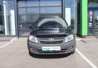 Подержанный автомобиль LADA (ВАЗ) Granta Sedan 2012 года (8 фото)