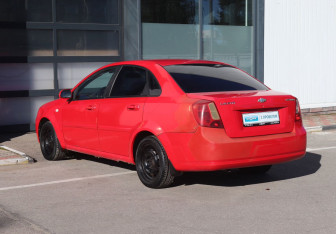 Подержанный автомобиль Chevrolet Lacetti Sedan 2008 года (3 фото)