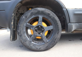 Подержанный автомобиль Ford Escape 2001 года (10 фото)