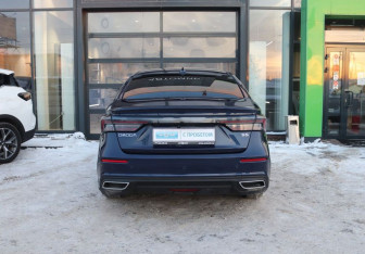 Подержанный автомобиль Omoda S5 2023 года (4 фото)