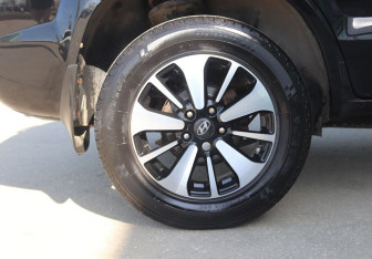Подержанный автомобиль Hyundai Tucson 2008 года (9 фото)