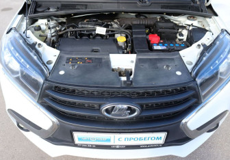 Подержанный автомобиль LADA (ВАЗ) XRAY 2018 года (10 фото)