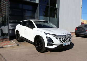 Подержанный автомобиль Omoda C5 2023 года (7 фото)