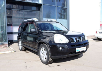 Подержанный автомобиль Nissan X-Trail 2008 года (2 фото)