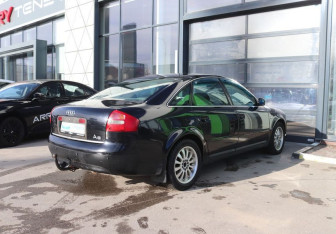 Подержанный автомобиль Audi A6 Sedan 2000 года (5 фото)