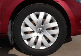 Подержанный автомобиль Volkswagen Polo Sedan 2011 года (9 фото)
