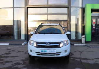 Подержанный автомобиль LADA (ВАЗ) Granta Sedan 2013 года (2 фото)