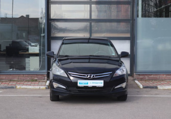 Подержанный автомобиль Hyundai Solaris Sedan 2016 года (9 фото)