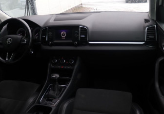 Подержанный автомобиль Skoda Karoq 2020 года (14 фото)
