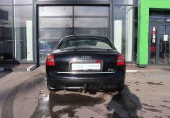 Подержанный автомобиль Audi A6 Sedan 2000 года (4 фото)