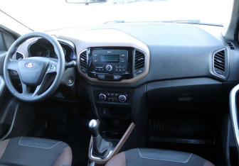 Подержанный автомобиль LADA (ВАЗ) XRAY 2018 года (15 фото)