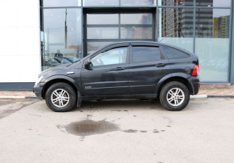 Подержанный автомобиль SsangYong Actyon 2007 года (2 фото)