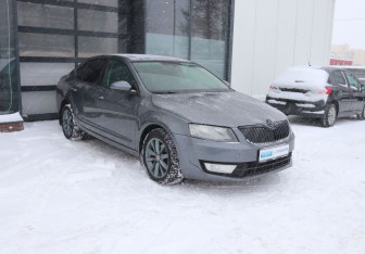 Подержанный автомобиль Skoda Octavia Liftback 2014 года (7 фото)