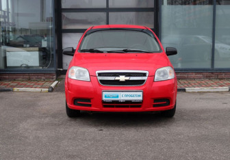 Подержанный автомобиль Chevrolet Aveo Sedan 2010 года (3 фото)